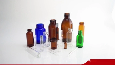 Frascos cuentagotas de vidrio ámbar profundo utilizados para llenar aceites esenciales